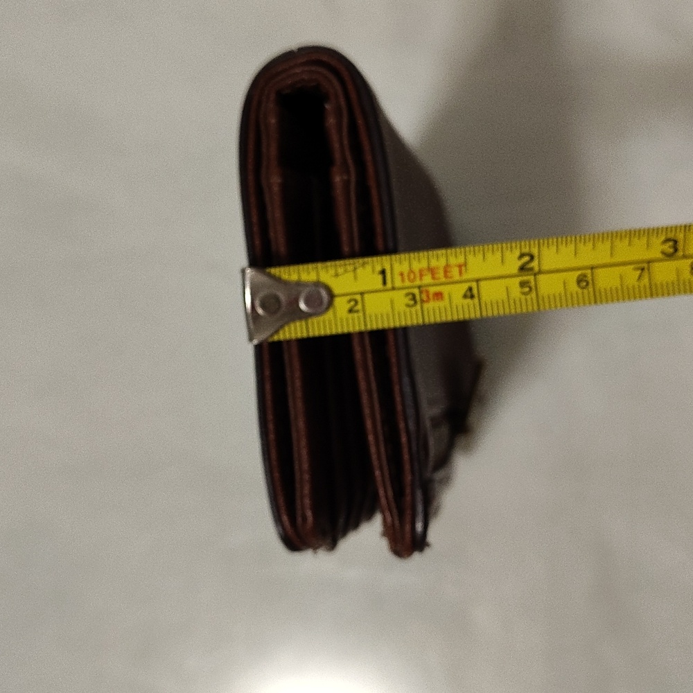 Fossil Tan Leather Wallet with Gold Accent - Picture 9 of 10